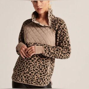Abercrombie & Fitch Leopard Print Asymmetrical Snap Up Fleece Pullover Size S